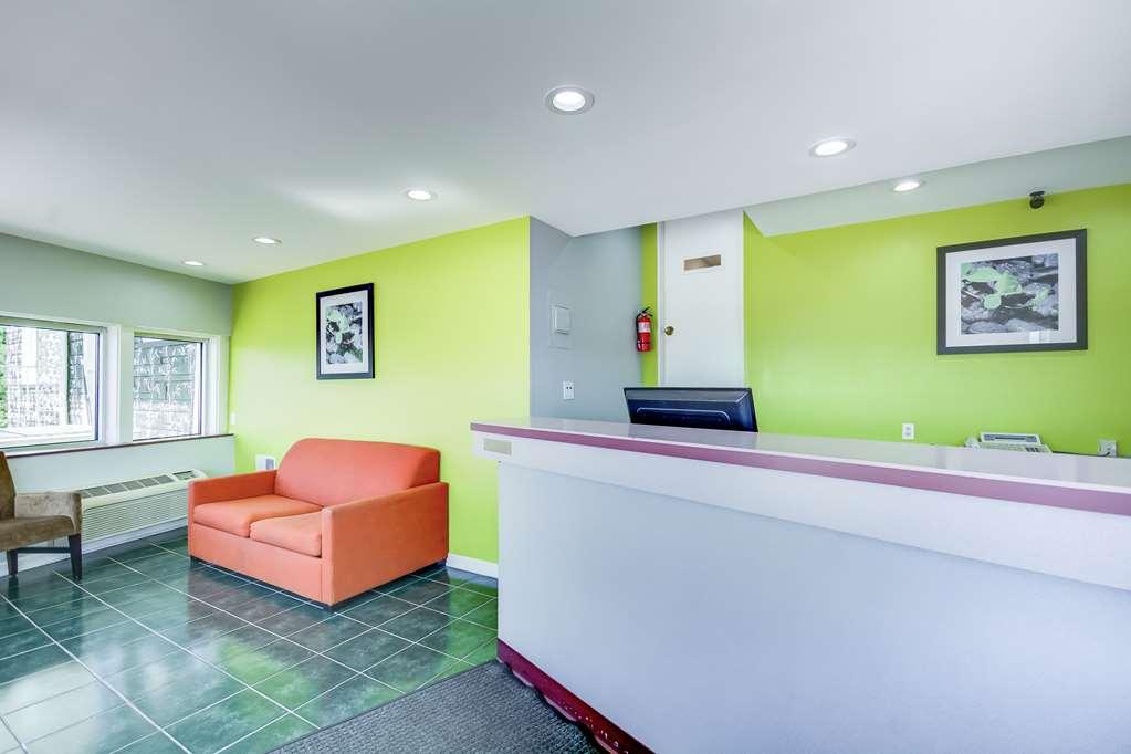 Knights Inn Berea Interior photo